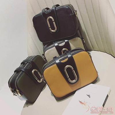 【2017新款歐美時(shí)尚寬肩帶回形針小方包百搭撞色個(gè)性斜跨女包批發(fā)M-1732】高碑店市泗莊魔方箱包加工廠 - 產(chǎn)品庫